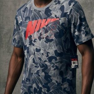 NWT NIKE Shirt L Gray Red White MOVING MOUNTAINS Graphic Spellout Tee Swoosh